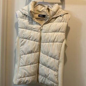 Zara. puffer vest  XL  with drawstring hood pit to pit 20.